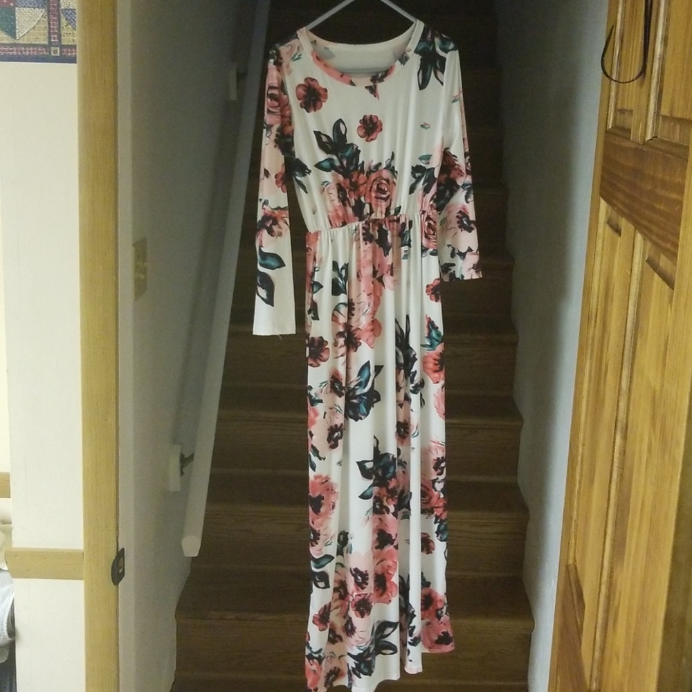Floral 3/4 length maxi dress